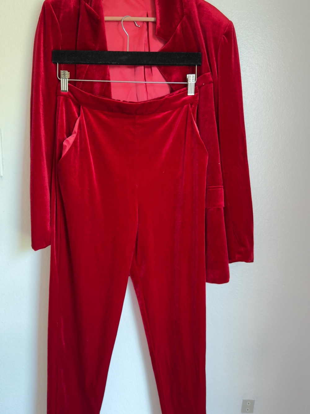 Premier Amour Red Velvet Blazer & Pants Set Size M
